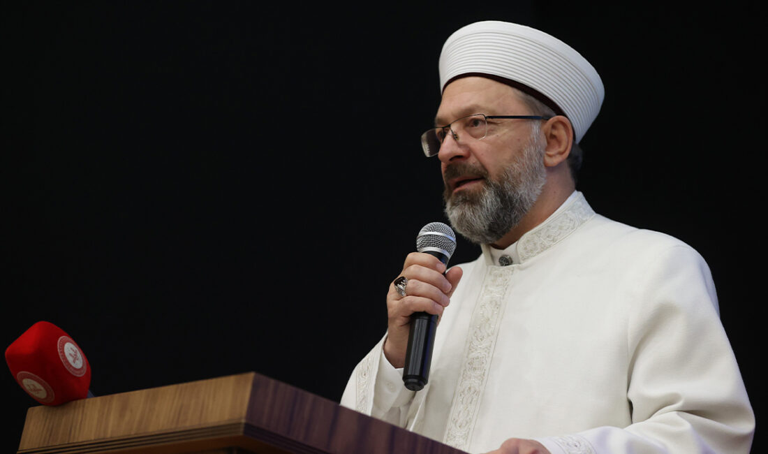 Diyanet İşleri Başkanı Ali Erbaş’ın annesi Binnaz Erbaş vefat etti.