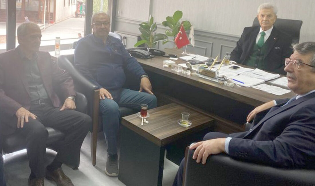 Eski Afyonkarahisar Milletvekili ve eski Maliye Bakanı İsmet Attila, Afyonkarahisar