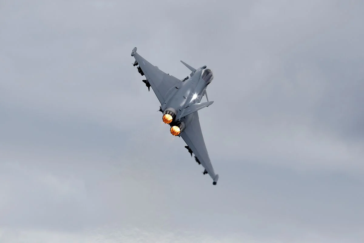 Milli Savuma Bakanı Yaşar Güler, “Eurofighter’larla ilgili çalışmamız var. İngiltere