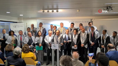 Belçika’nın başkenti Brüksel’de bir araya gelen İslam İşbirliği Teşkilatı (İİT)