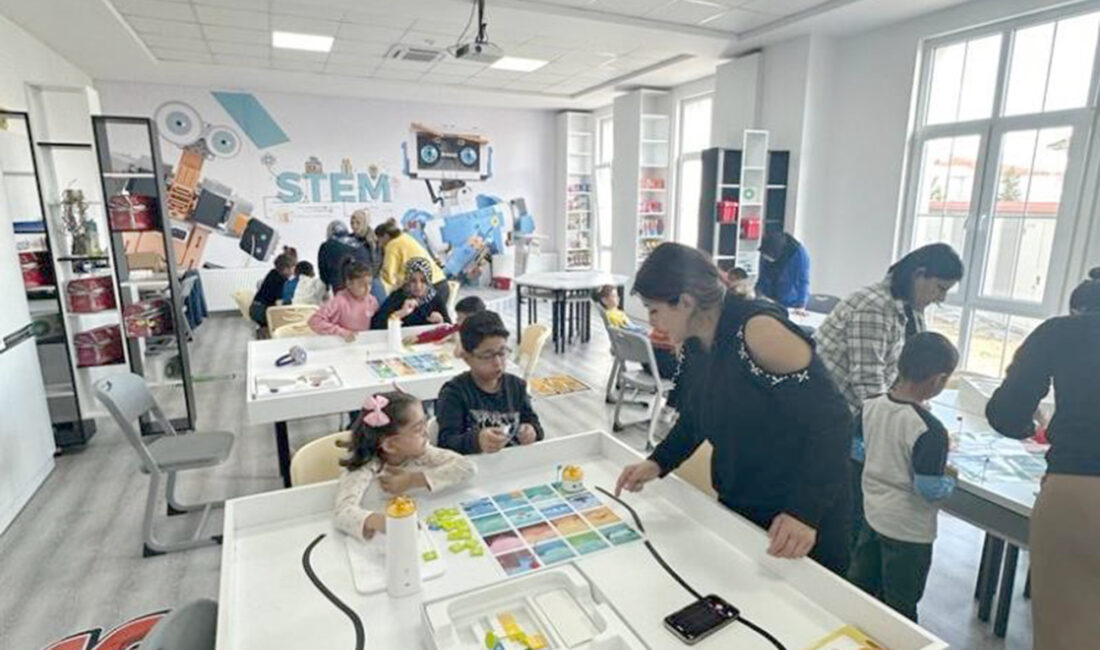 Afyonkarahisar İl Milli Eğitim Müdürlüğü tarafından ara tatil döneminde anne-çocuk