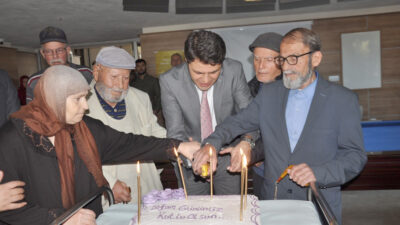   Sandıklı Kaymakamı Önder Çengel, Hüseyin Develi Huzurevi sakinleri ile