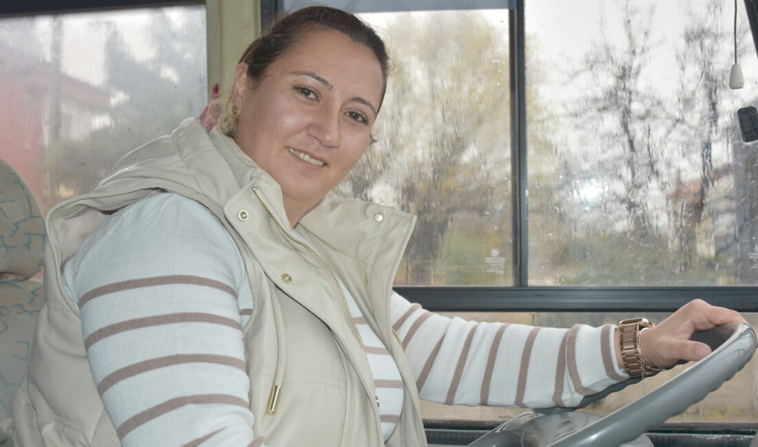 Afyonkarahisar’da bir sürücü kursunda direksiyon eğitmeni olan Alime Küçükçelebi, sürücü