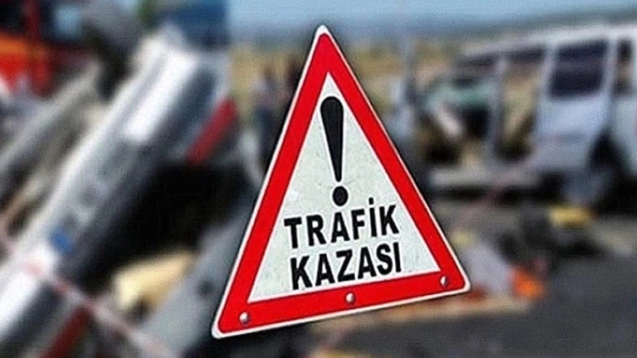 Afyonkarahisar’da hatalı sollama yapan sürücü nedeniyle meydana gelen trafik kazasında