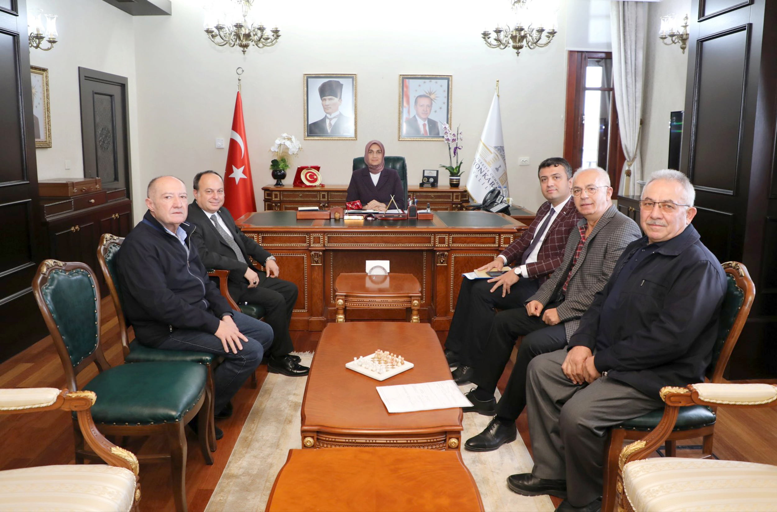 Vali Doç. Dr. Kübra Güran Yiğitbaşı, Afyonkarahisar Tuğlacılar Derneği Başkanı