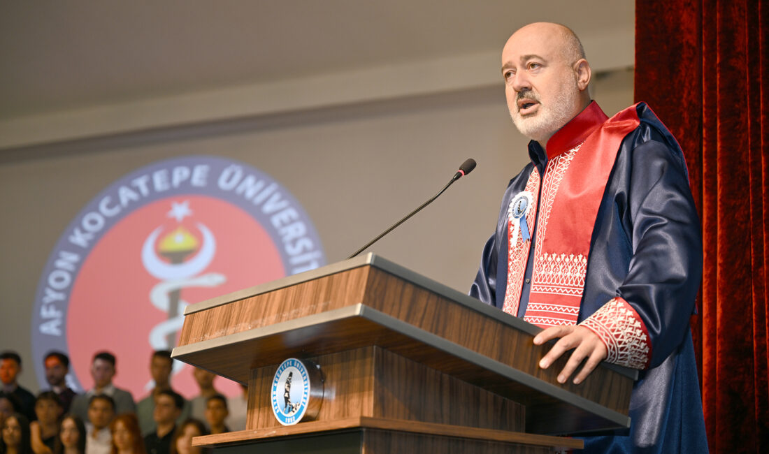 AKÜ Veteriner Fakültesi birinci sınıf öğrencileri için yapılan Beyaz Önlük