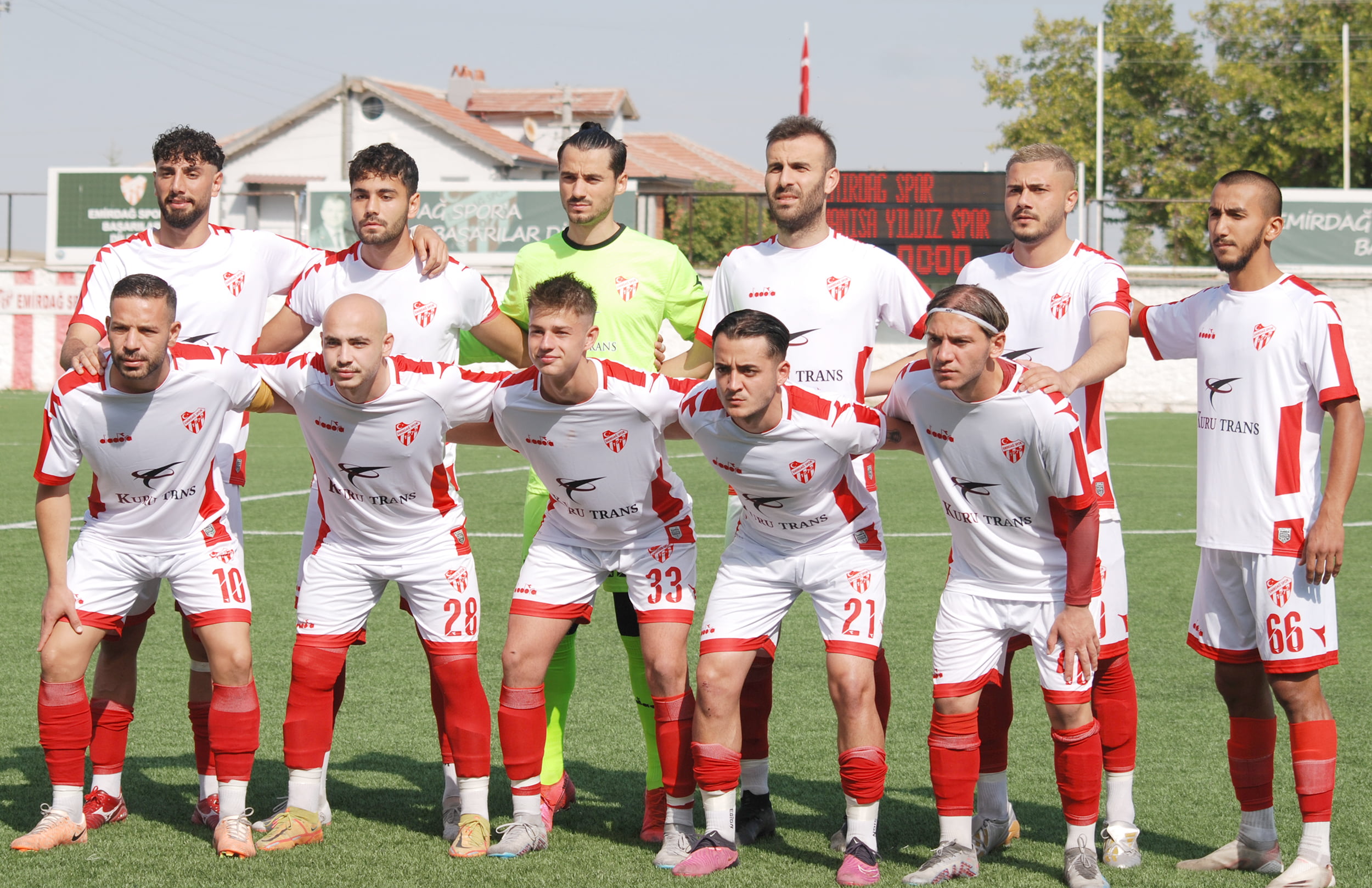 Bölgesel Amatör Lig’in 4.Grubunda Afyonkarahisar’ın iki temsilcisi arasında oynanan karşılaşmayı