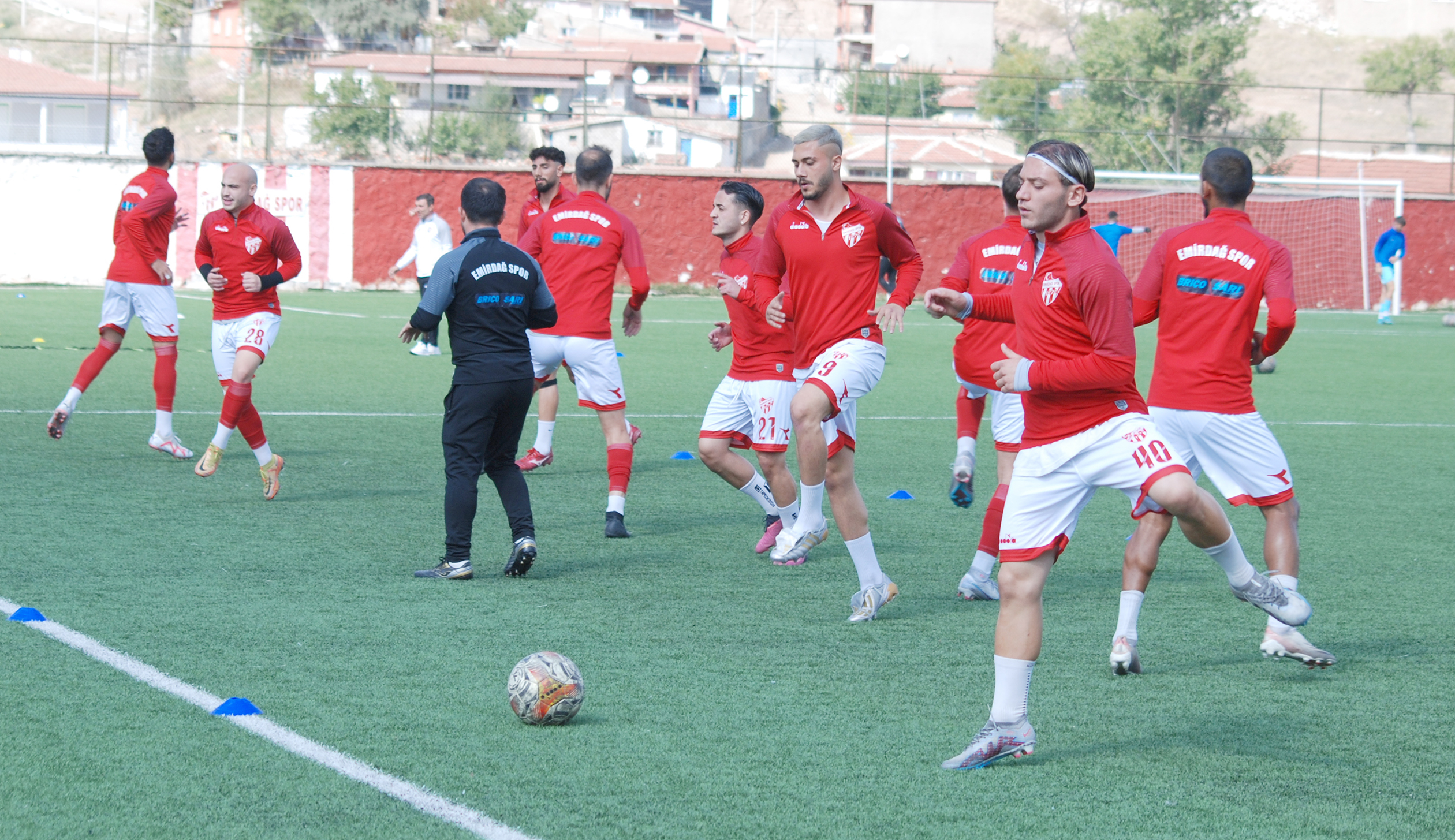 Bölgesel Amatör Lig’in 13.haftasında yarın Afyonkarahisar derbisi oynanacak. Belediye Bolvadin