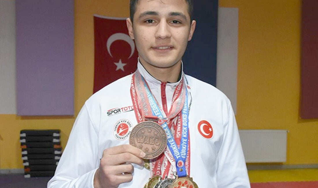 Malatya’da kilo vermek amacıyla 3 yıl önce kick boksa başlayan
