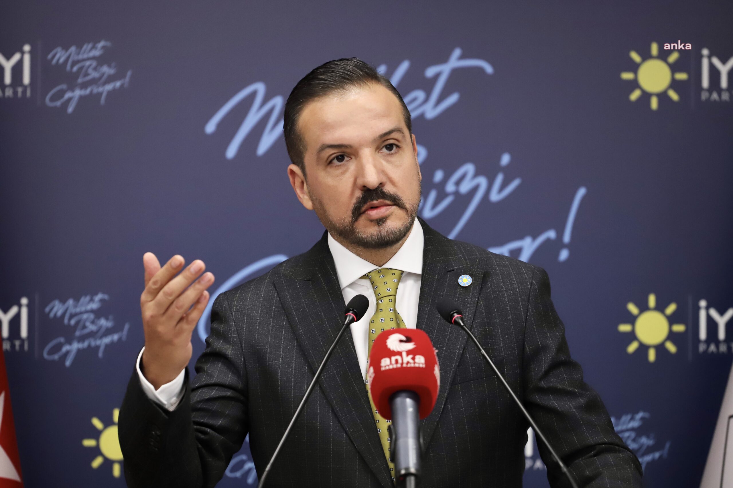 İYİ Parti Sözcüsü Kürşad Zorlu X Platformu’ndan asgari ücret açıklaması