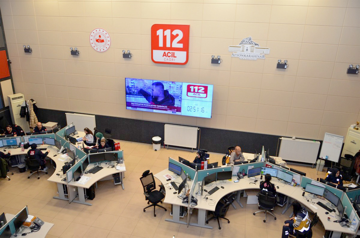 Afyonkarahisar 112 Acil Çağrı Merkezi Müdürlüğü 7 kurumun koordineli hizmeti