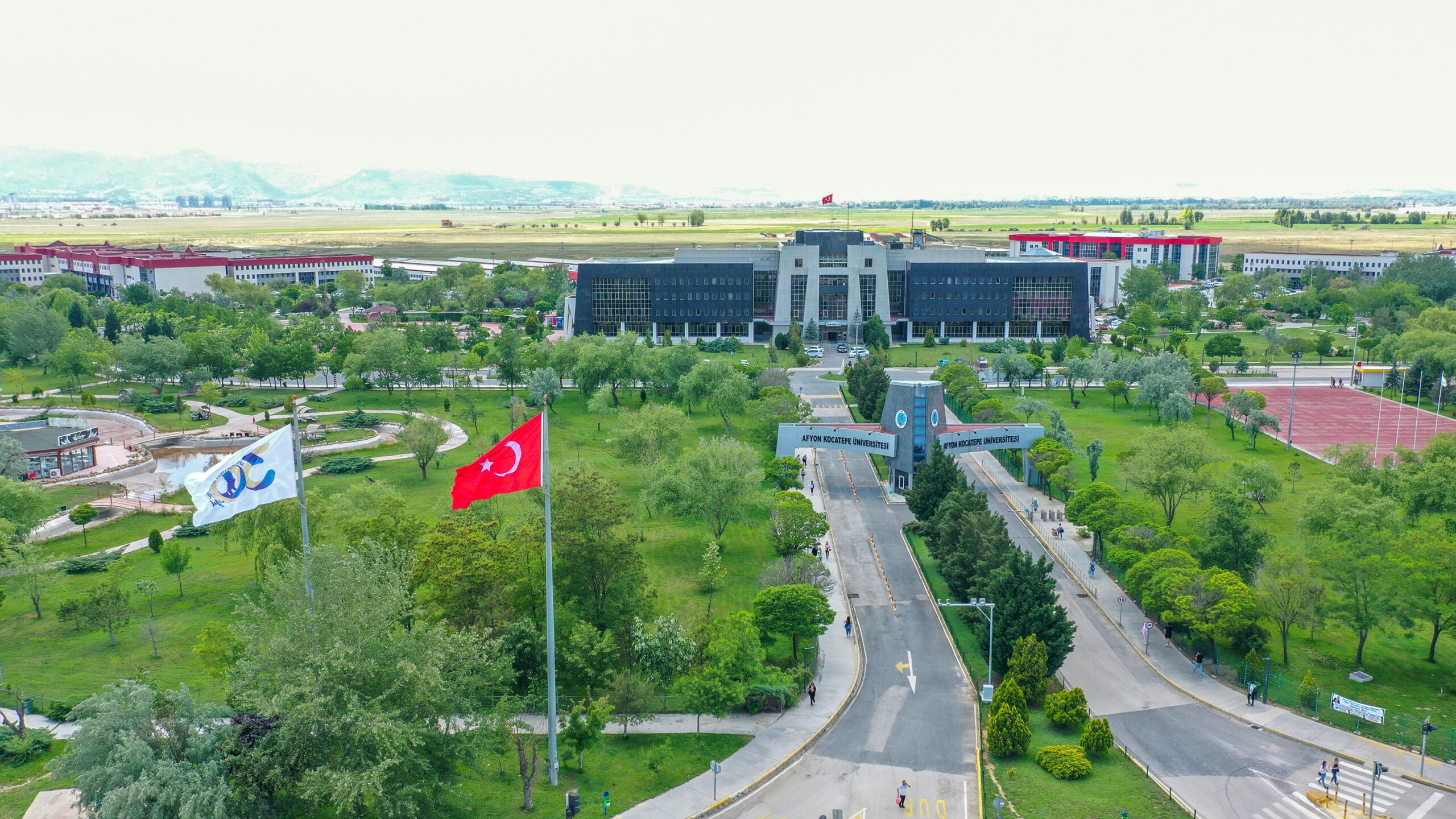 Afyon Kocatepe Üniversitesi (AKÜ) Fen Edebiyat Fakültesi ile Teknoloji Fakültesi