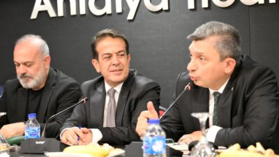 Antalya Valisi Hulusi Şahin, Antalya Tarım Konseyi’nin (ATAK) konuğu oldu.