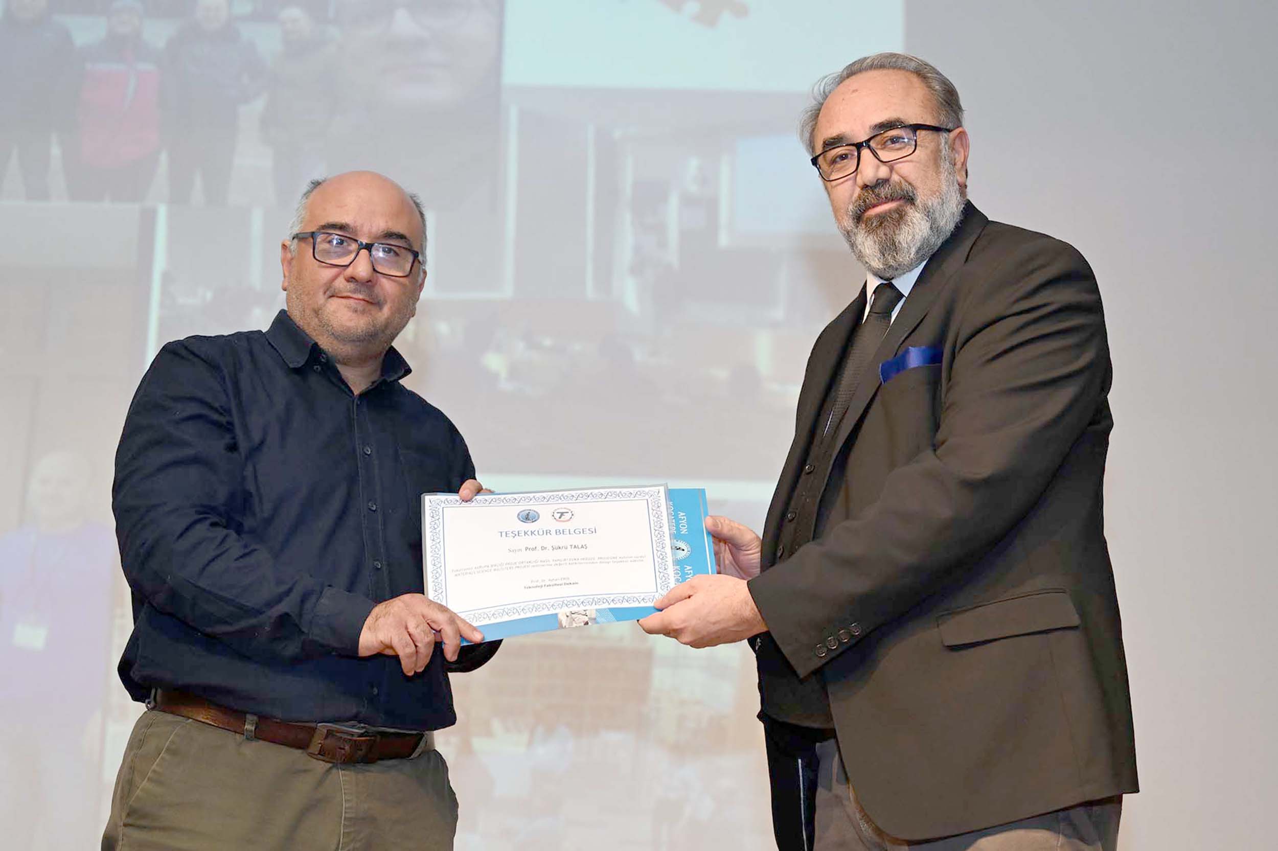 AKÜ’de düzenlenen “Materials Science Ma(s)ters” bilgilendirme toplantısında konuşan Metalurji ve