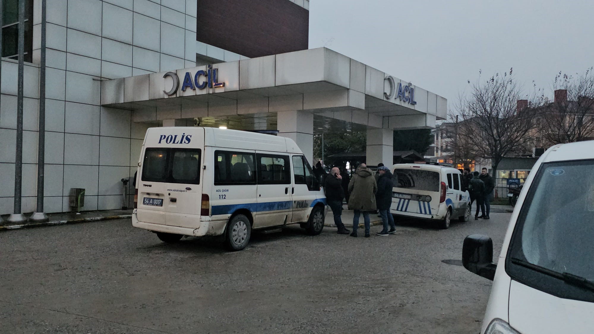 Sakarya’nın Sapanca ilçesinde devrilen arazi aracı UTV’nin altında kalan bir