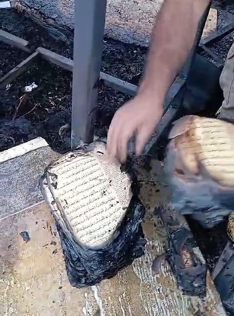 Kocaeli’nin Gölcük ilçesinde elektrik kontağından çıkan yangında işçilerin kaldığı 3