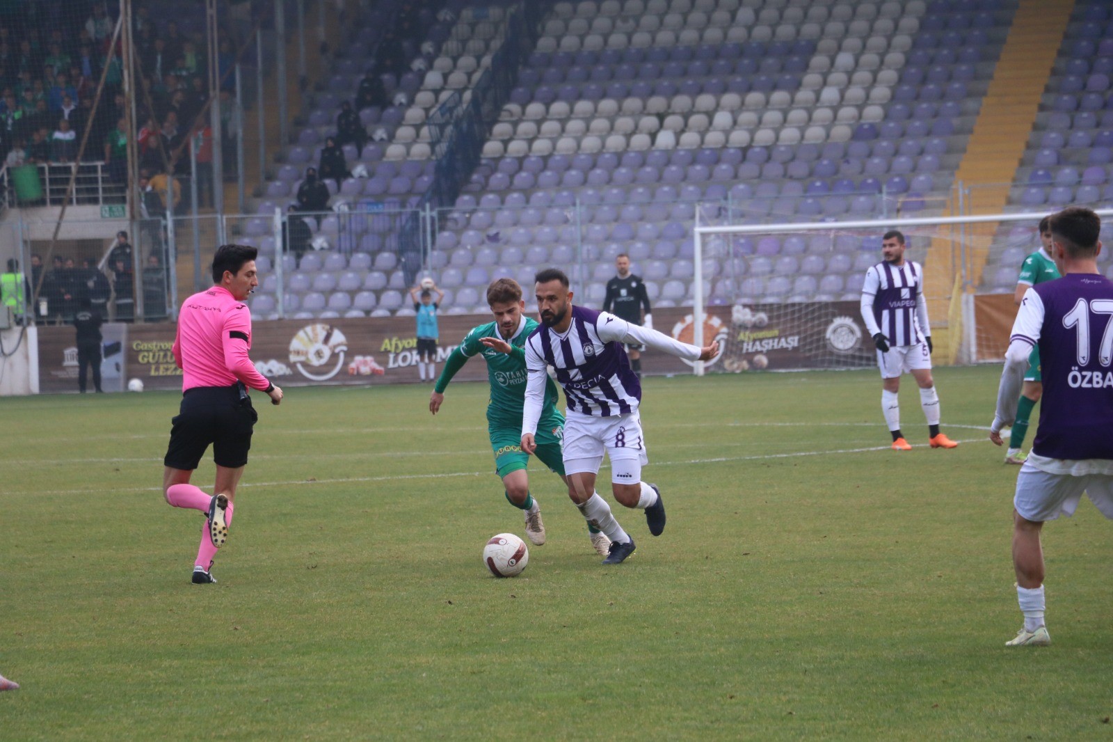 TFF 2. Lig ekiplerinden Afyonspor, hafta sonu aldığı Bursaspor galibiyeti ile