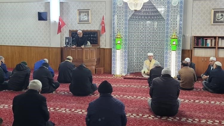 Afyonkarahisar İl Müftülüğü tarafından gerçekleştirilen sabah namazı buluşmaları programı devam