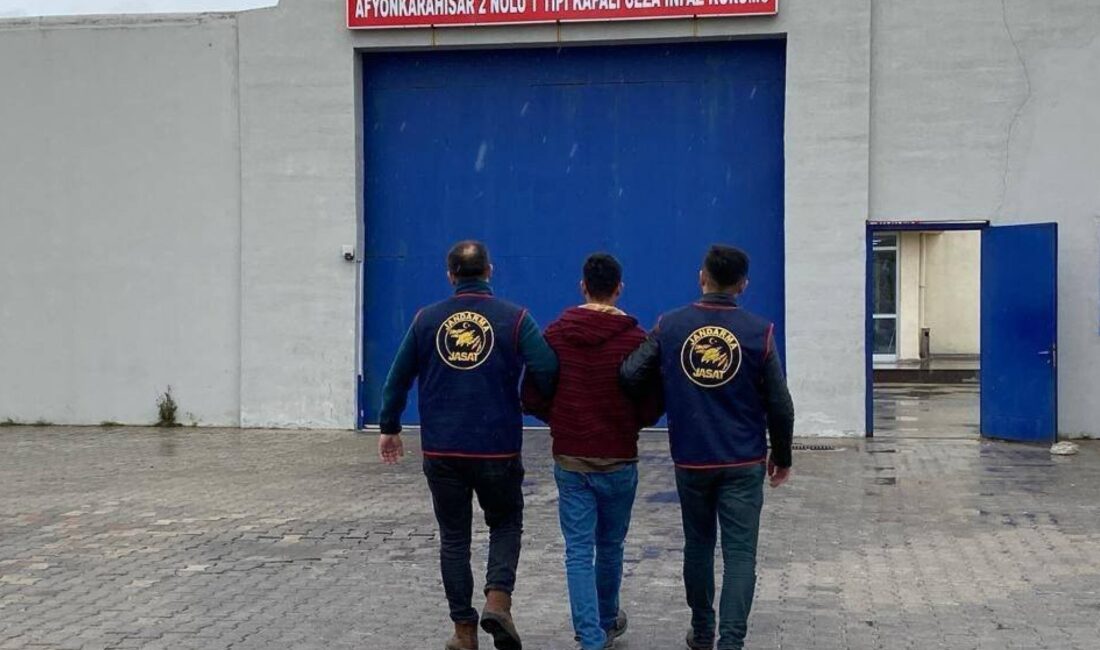 Afyonkarahisar’da 15 yılı hapis cezası ile aranan şahıs Jandarma Suç