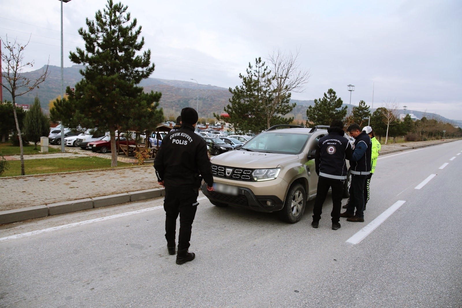 Afyonkarahisar’ da ülke genelinde eş zamanlı olarak yapılan ‘düzensiz göç