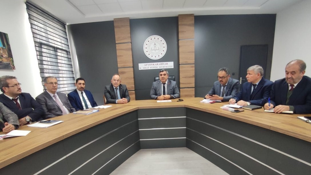 Afyonkarahisar’da İl Milli Eğitim 2023 yılı değerlendirme toplantısı gerçekleştirilirken, toplantıda