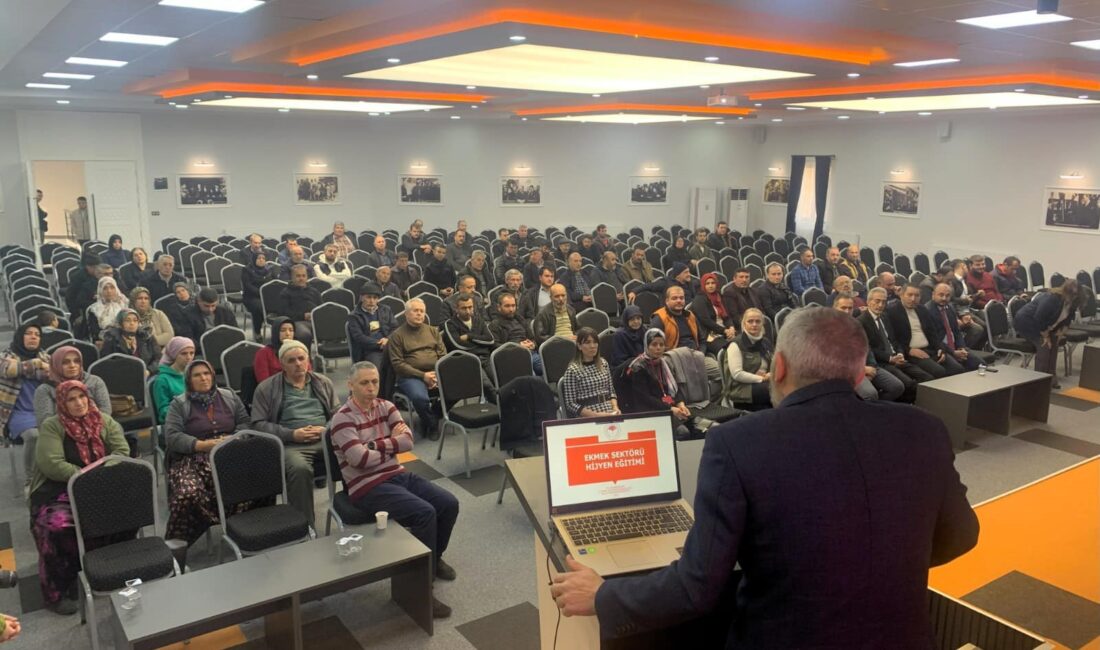 Afyonkarahisar’da 600’e yakın fırıncı esnafına hijyen eğitimi verildi. Afyonkarahisar Tarım