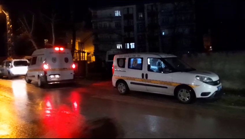 Bursa’da daha önceden uzaklaştırma kararı da bulunan koca eşini sol