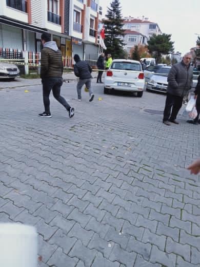 Kırklareli’nde yol verme meselesi yüzünden çıkan silahlı kavgada 1 kişi