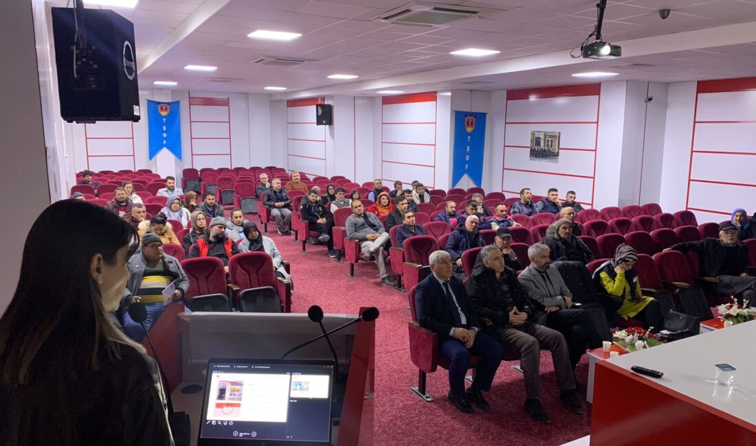 Hijyen belgelerini aldılar Afyonkarahisar İl Tarım ve Orman Müdürlüğü çalışanları tarafından verilen hijyen
