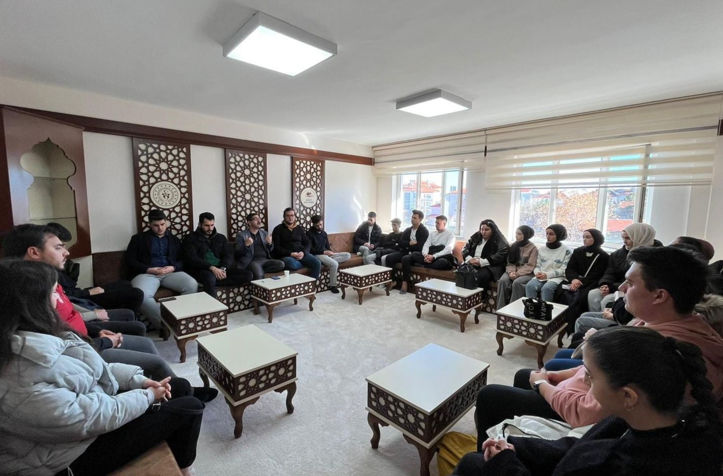 Afyonkarahisar Gençlik Merkezleri ile Yurt Müdürlüklerinde manevi rehber eşliğinde geçtiğimiz