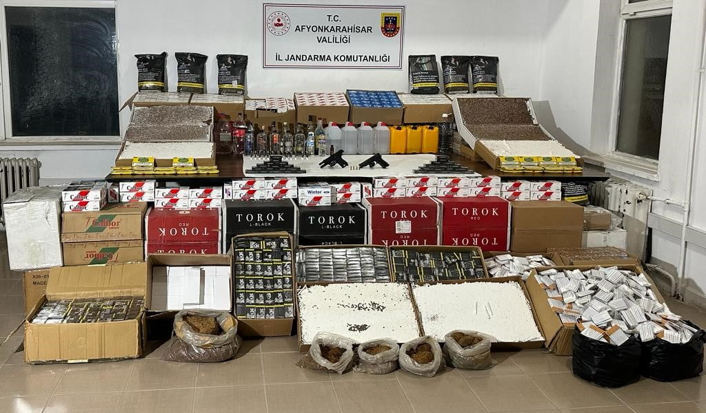 Afyonkarahisar’ın Bolvadin ilçesinde jandarma tarafından gerçekleştirilen operasyonda 48 litre etil