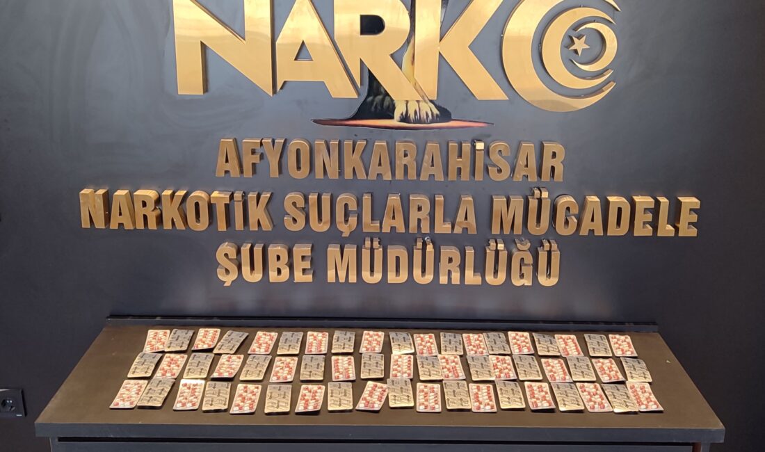 Afyonkarahisar’da polis tarafından bir eve yapılan uyuşturucu baskınında 2 kişi
