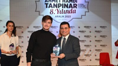 Kepez Belediyesi’nin edebiyat dünyasının usta isimlerinden Ahmet Hamdi Tanpınar anısına