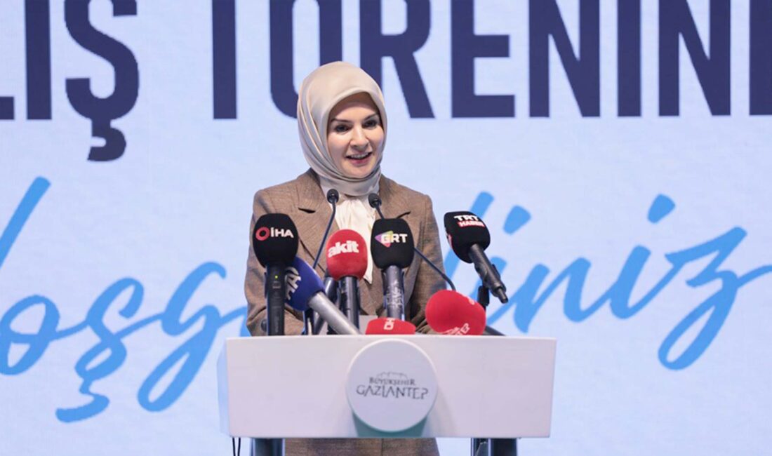Aile ve Sosyal Hizmetler Bakanı Mahinur Özdemir Göktaş, kadınların iş