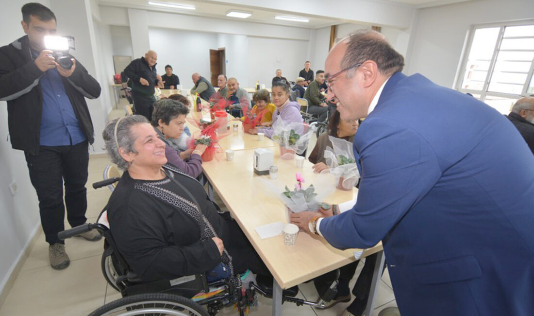 Sandıklı Belediye Başkanı Dr. Mustafa Çöl ve Belediye Başkan Yardımcısı