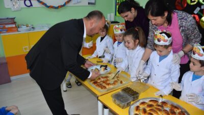 Dazkırı Belediye Başkanı İsmail Taylan, Dazkırı Gülen Kora Kreşi’nde düzenlenen