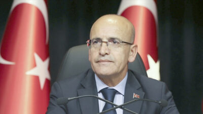 Hazine ve Maliye Bakanı Mehmet Şimşek, İspanya’daki yatırım turuna ilişkin,