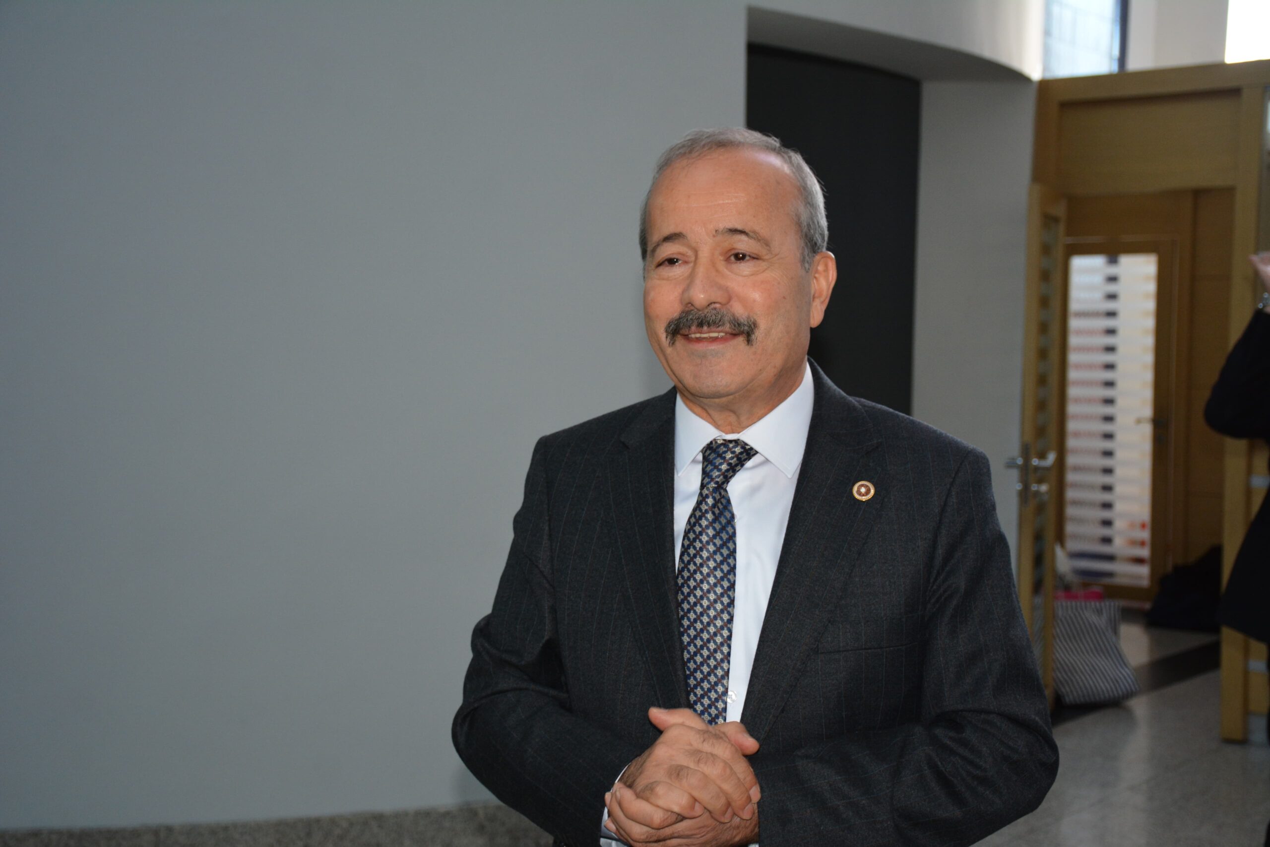 MHP’nin belediye başkan aday adaylarıyla MHP Genel Merkezi’nde bir araya