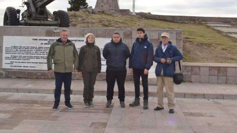 Köşe Yazarımız Murat Akarçay tarafından hazırlanan EKONOMİA sayfasında dile getirilmesinden