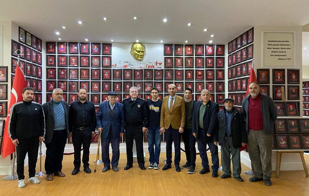 Yağan’dan Şehitler Derneği’ne ziyaret İl Jandarma Komutanı J.Albay Tolga Yağan, Türkiye Harp Malulü Gaziler