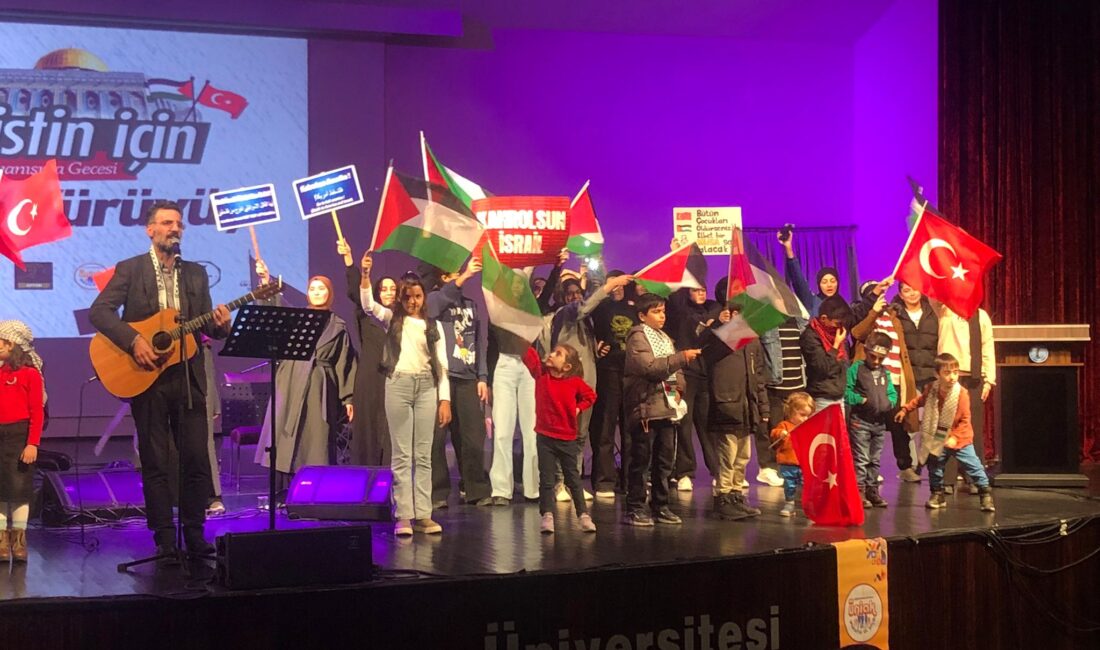 Filistin için dayanışma gecesi düzenlendi Afyonkarahisar Belediyesi ve Genç İHH işbirliğinde, ev sahipliğini Afyon Kocatepe