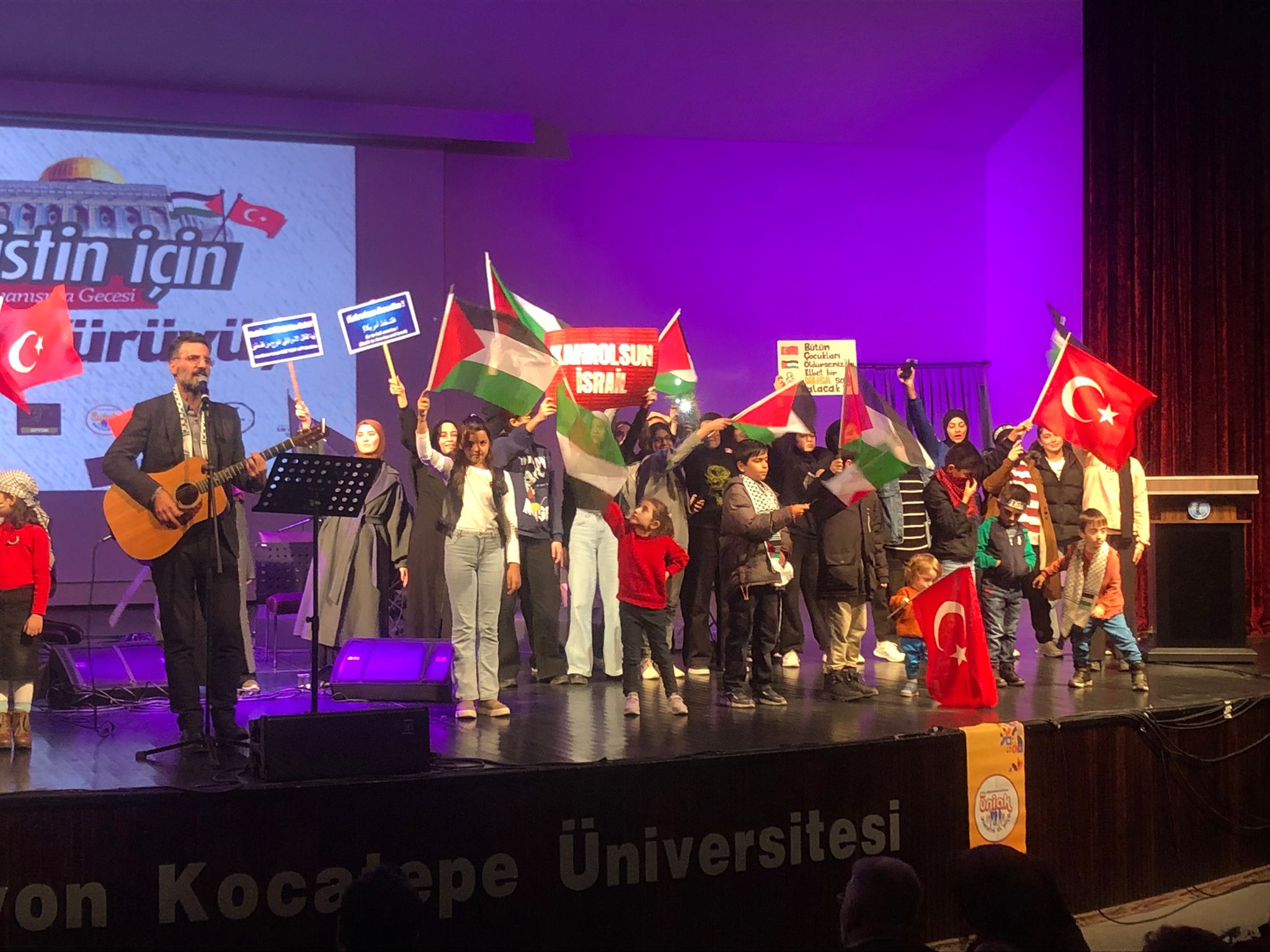 Afyonkarahisar Belediyesi ve Genç İHH işbirliğinde, ev sahipliğini Afyon Kocatepe