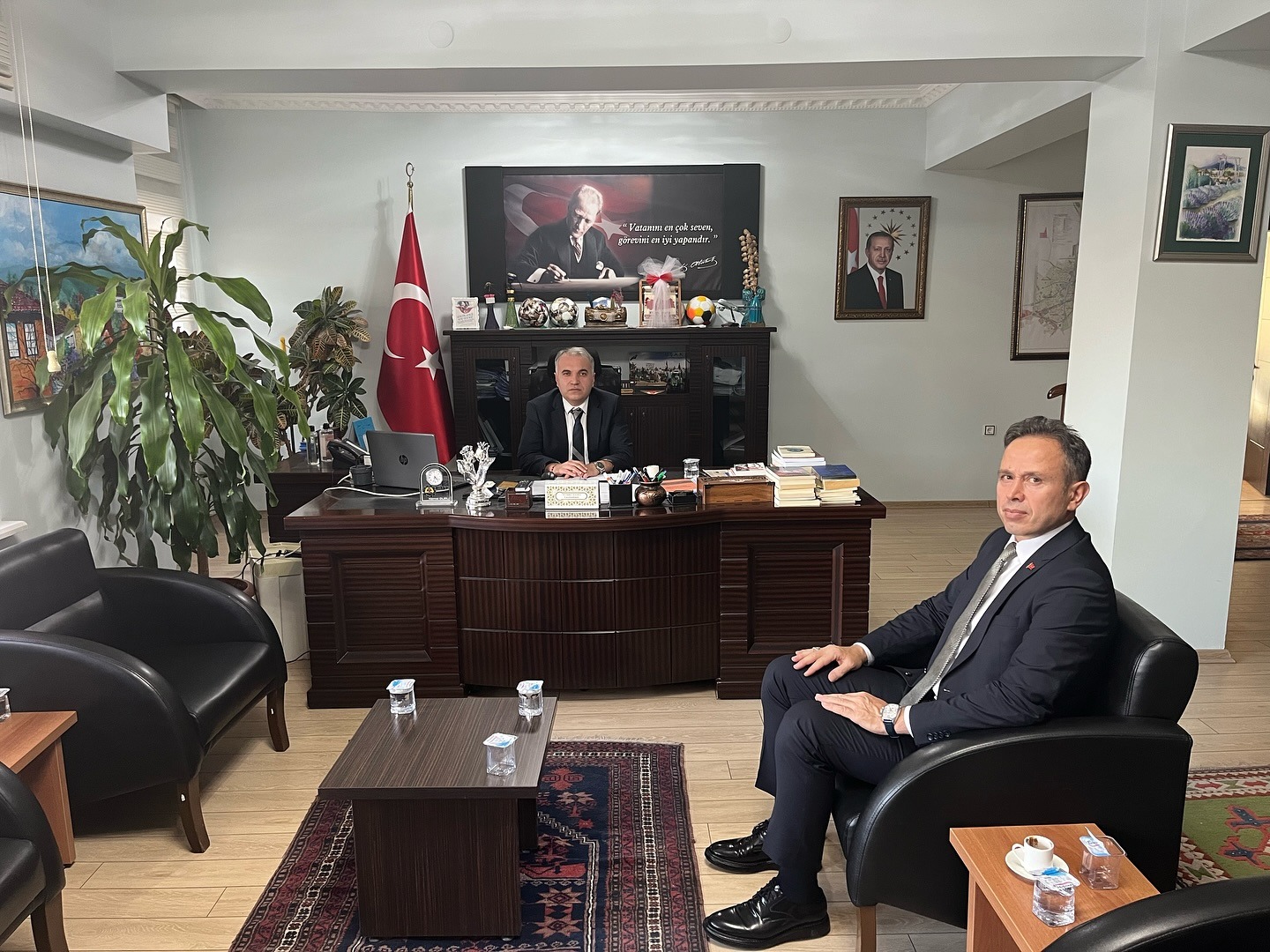 Dinar ilçesinde görevine başlayan İlçe Emniyet Müdürü Erdal Yanık, Dinar