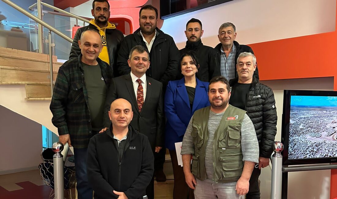 Koyuncu, Mega Siyaset Özel’e konuk oldu Emirdağ Belediye Başkanı Serkan Koyuncu Kanal3’te Megabirlik Genel Müdürü Selcen