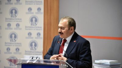 Eroğlu, Saraybosna Üniversitesi’nin 20.Yıl Konferansları kapsamında Muvaffakiyetin Sırları konulu konuşma