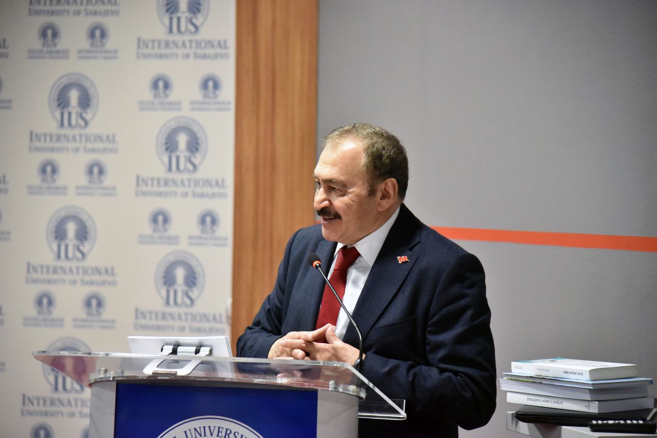 Eroğlu, Saraybosna Üniversitesi’nin 20.Yıl Konferansları kapsamında Muvaffakiyetin Sırları konulu konuşma