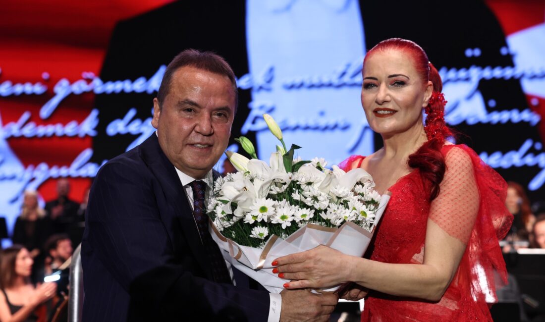  Uluslararası Antalya Piyano Festivali’nde Türk Müziğinin güçlü sesi Candan