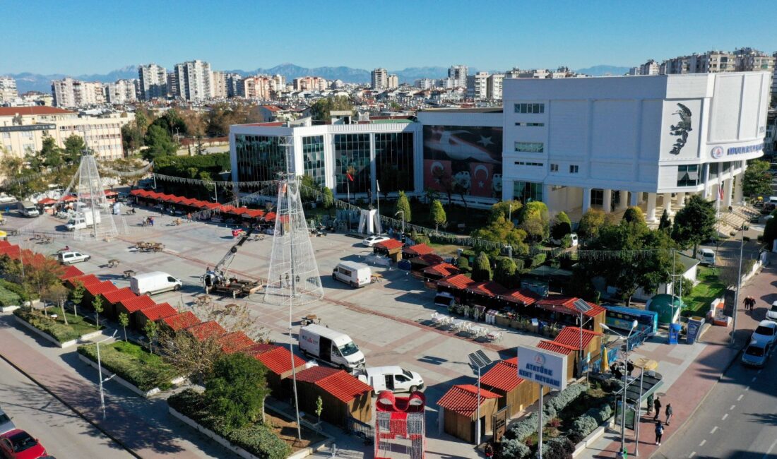 Antalya’da Muratpaşa Belediyesi ve Adalya Vakfı’nın yılbaşı klasiği Yeni Yıl
