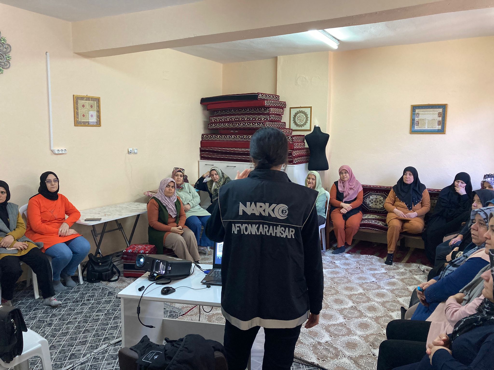 Afyonkarahisar Emniyet Müdürlüğü’ne bağlı Narkotik Suçlarla Mücadele Şube Müdürlüğü TUBİM