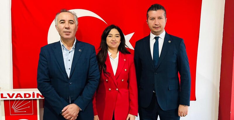 Bolvadin’de Cumhuriyet Halk Partisi (CHP) üyeleri belediye başkan adayını belirlemek